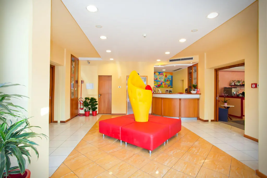 ***  Hotel Catto Suisse Caorle İtalya