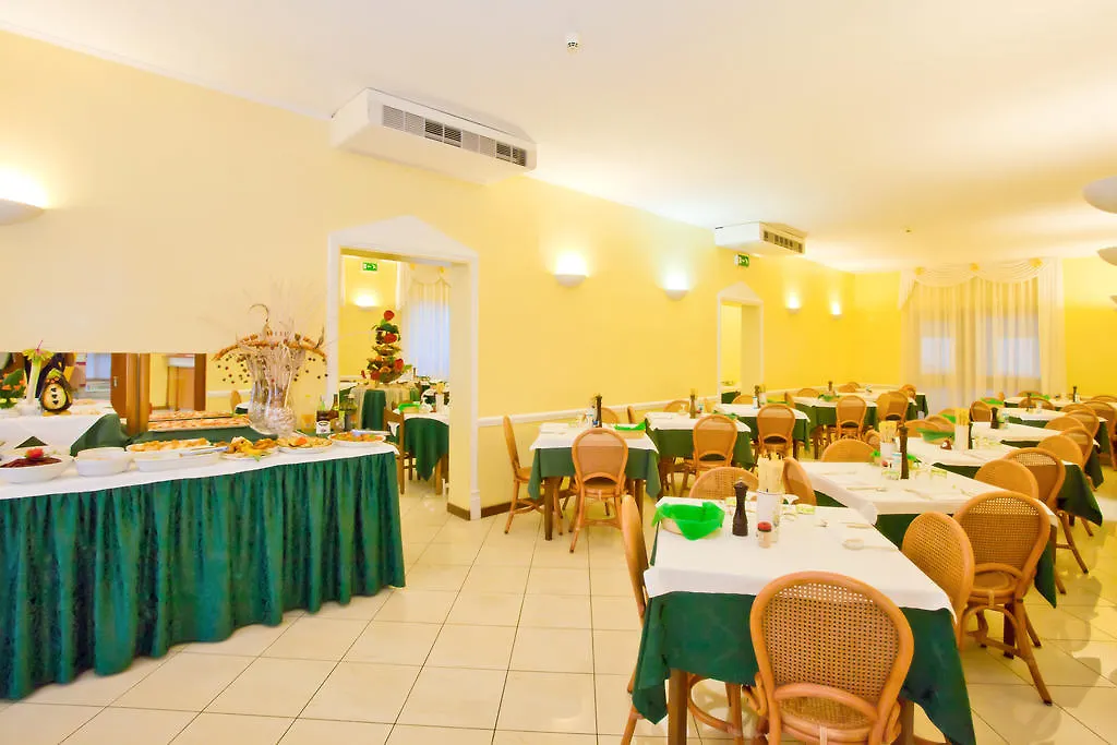 Hotel Catto Suisse Caorle 3*,